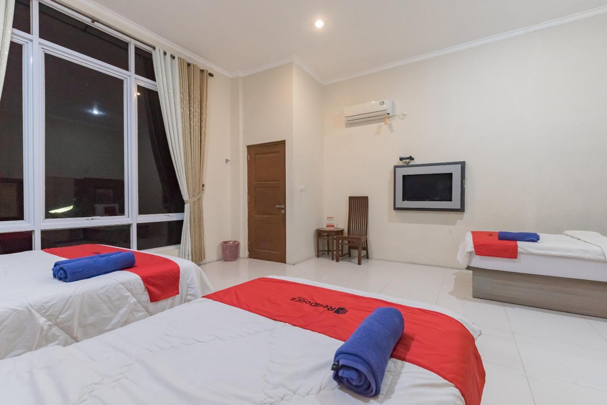 Reddoorz Resort Premium @ Sangkan Hurip Kuningan Ngoại thất bức ảnh