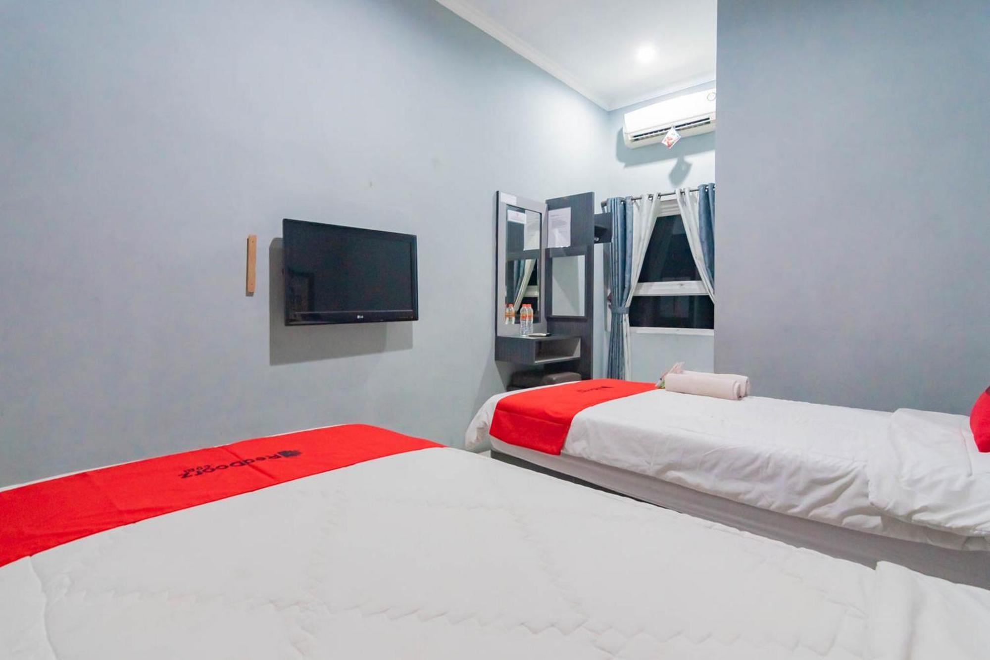 Reddoorz Resort Premium @ Sangkan Hurip Kuningan Ngoại thất bức ảnh