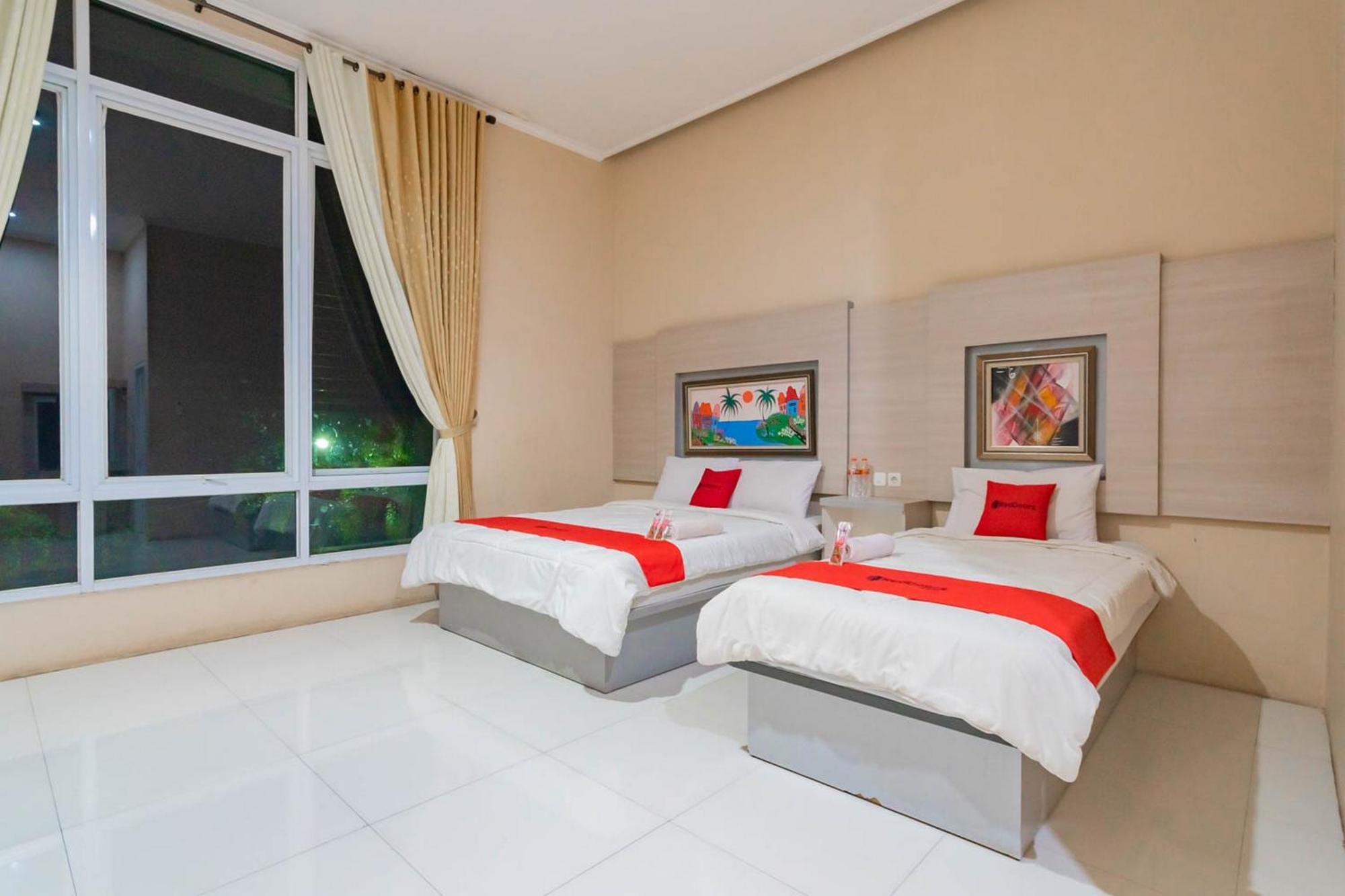 Reddoorz Resort Premium @ Sangkan Hurip Kuningan Ngoại thất bức ảnh