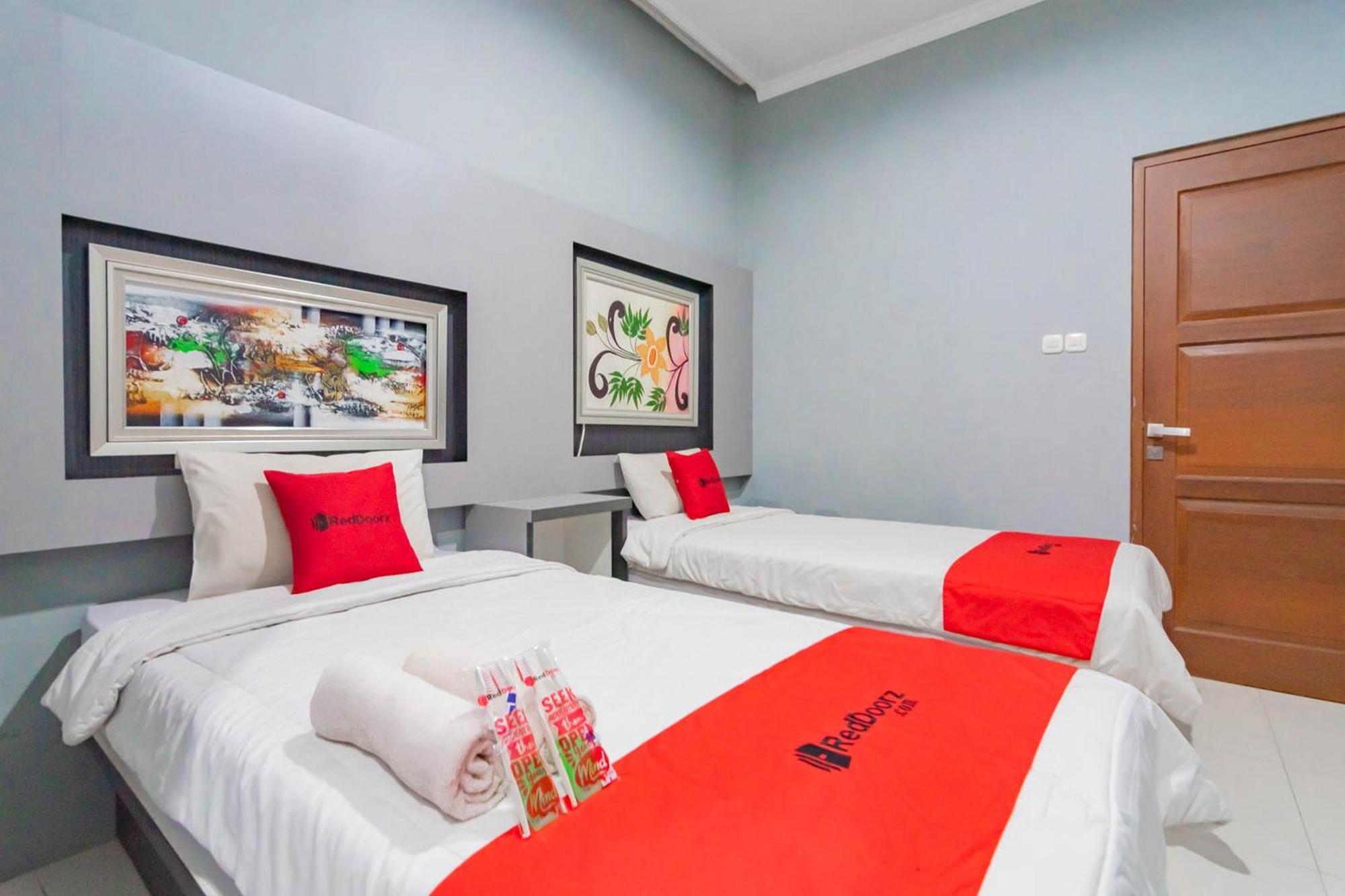 Reddoorz Resort Premium @ Sangkan Hurip Kuningan Ngoại thất bức ảnh